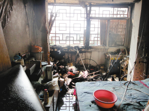 陽臺上被暴曬電源引發(fā)火災(zāi)