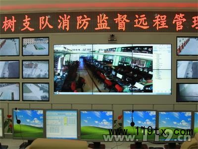玉樹支隊遠程監控一網吧畫面