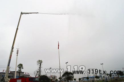 寧鄉消防新增32米舉高噴射消防車