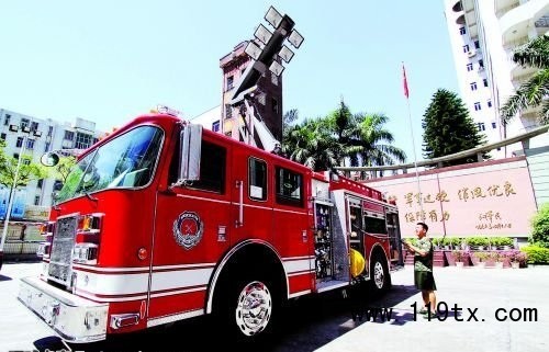 石獅市引進的美制消防車
