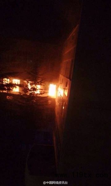 湖北孝南高中宿舍發生火災 